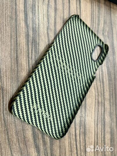 Чехлы iPhone XR pitaka, doria