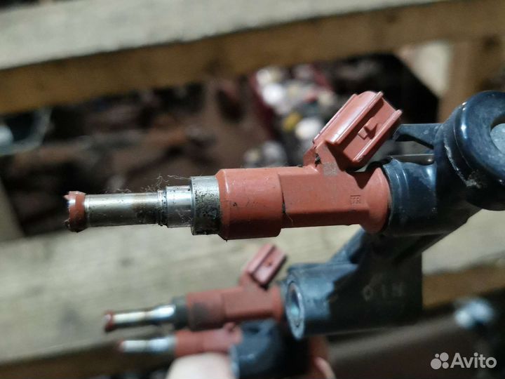 Форсунка топливная Toyota Camry v40 3.5