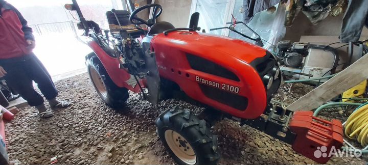 Мини-трактор BRANSON 2500, 2012