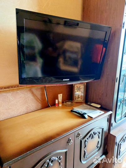 Телевизор Samsung LE32B450C4W