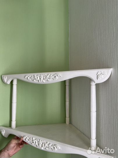 Угловая полка для икон