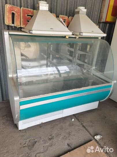 Кондитерская витрина