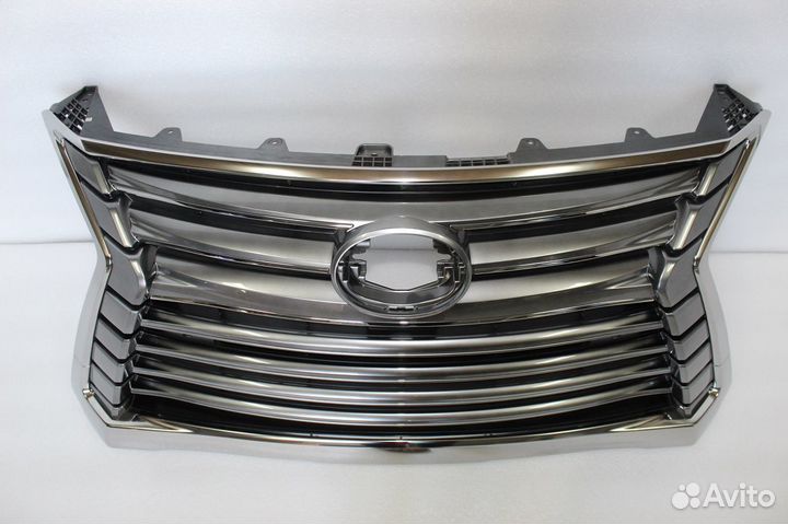 Решетка радиатора lexus LX 450D без дефектов