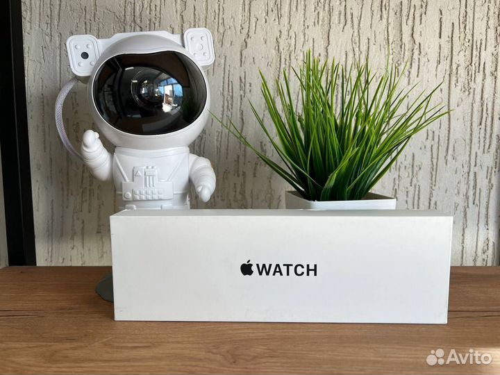 Смарт-часы Apple Watch SE 2022