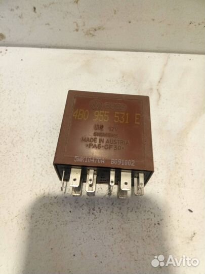 Реле стеклоочистителей (дворников) Audi A6