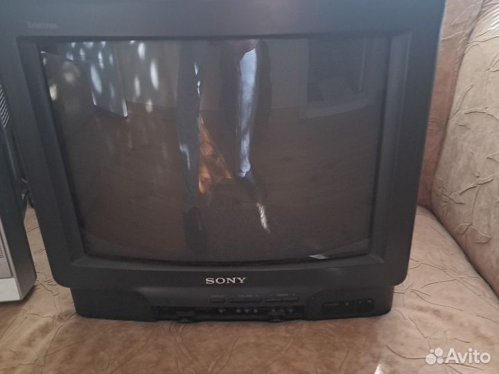 Телевизоры бу 3штук