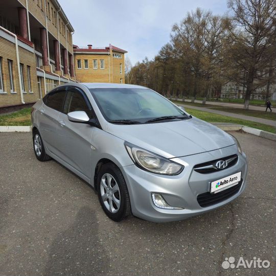 Hyundai Solaris 1.4 AT, 2013, 185 500 км