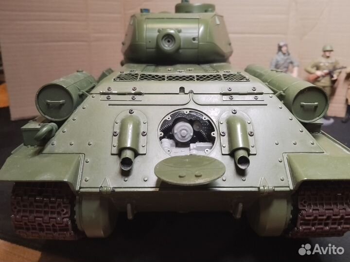 Модель танка Т-34-85 + все журналы