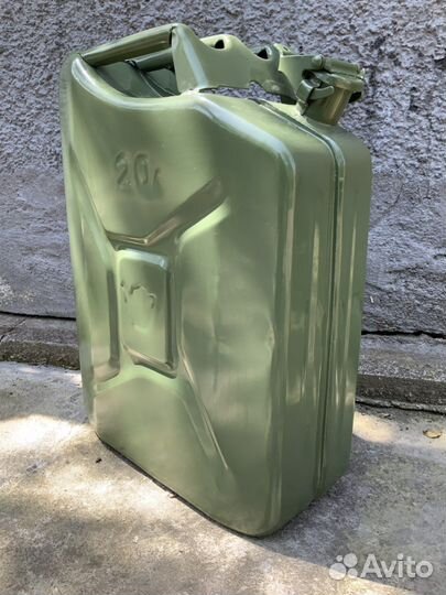 Канистра 20 л. гсм новая