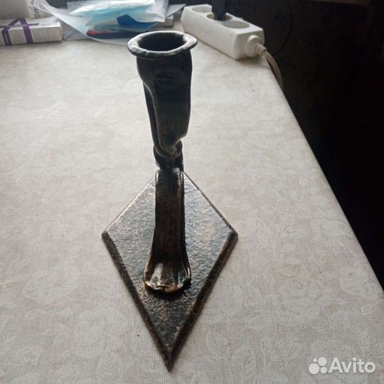 Подсвечник кованый