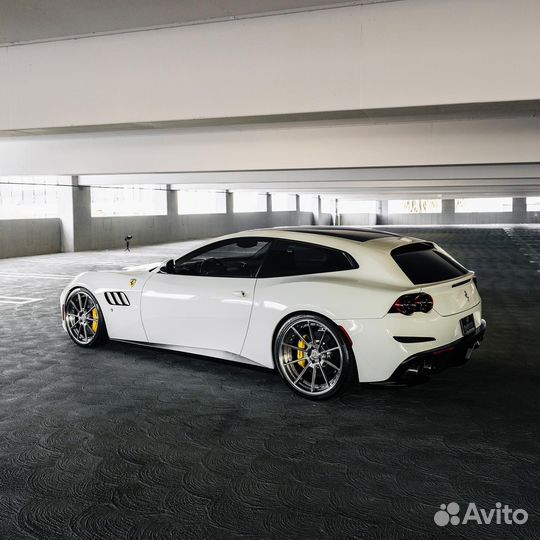 Кованые диски R20 5x130 на Porsche Panamera