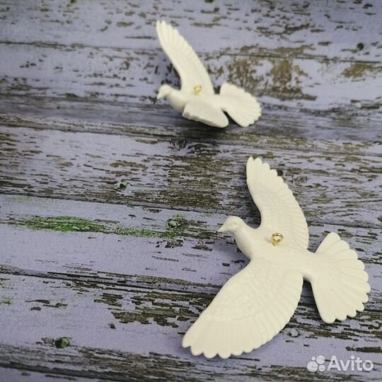 Голуби (2 шт новые) на веревочках
