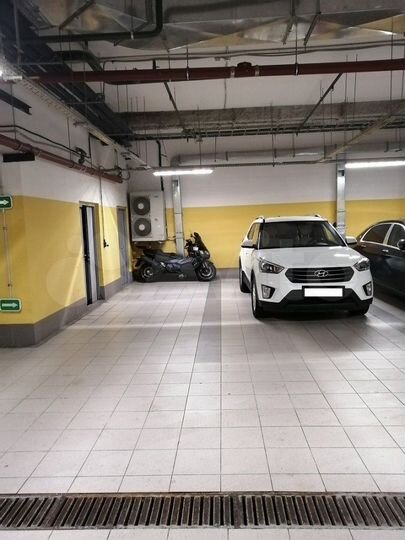 Машиноместо, 14 м²