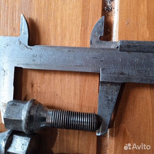 Болты для литых дисков