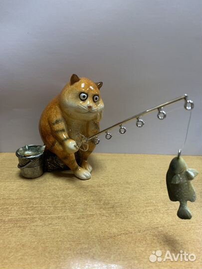 Сувенир кот рыбак
