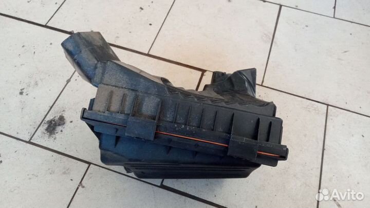 Корпус воздушного фильтра Opel Insignia A20DTH