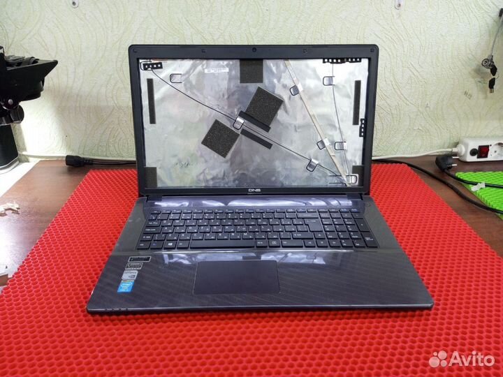 Ноутбук DNS W670SHQ (разбор) - платы нет