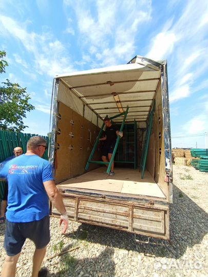 Леса строительные много