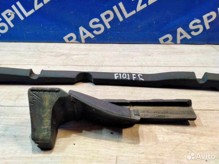 Уплотнитель крыла передний правый Bmw 528I F10