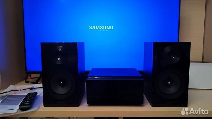 Hi-Fi Микросистема Samsung MM-E430D, Bluetooth,DVD