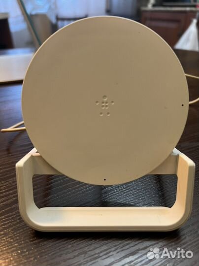 Зарядное устройство на iPhone