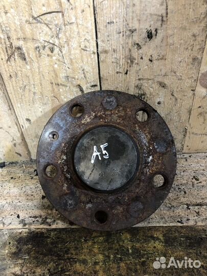 Ступица задняя правая Skoda Octavia A5, VW Jetta 5