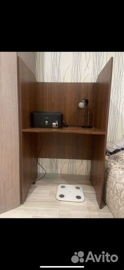 Компьютерный стол для студентов