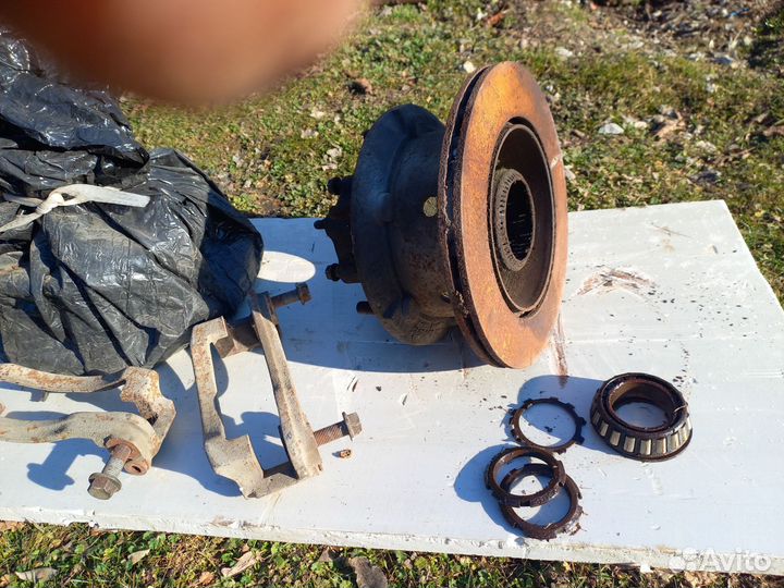 Запасные части