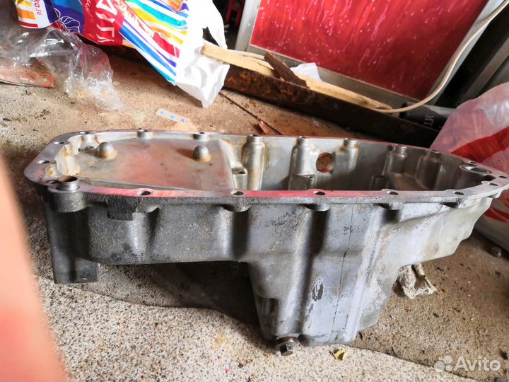 Поддон Saab 9000