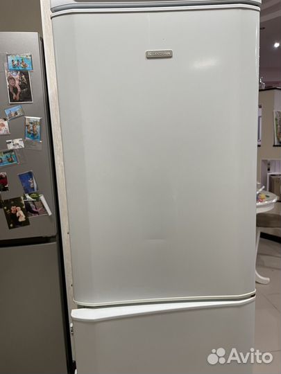 Холодильник бу Electralux