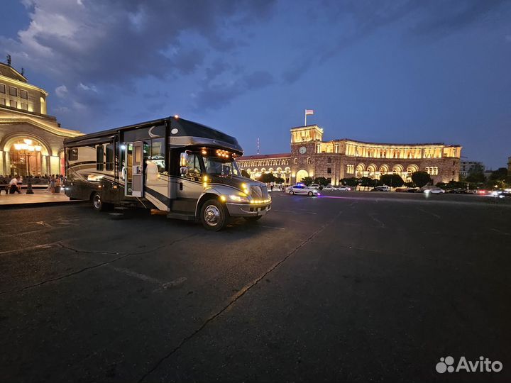 Интегрированный Ford F-53, 2008