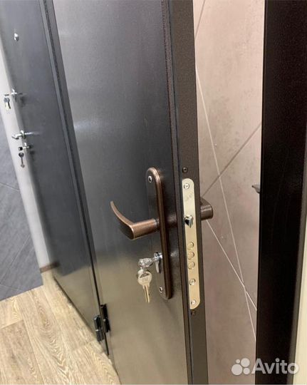 Дверь входная