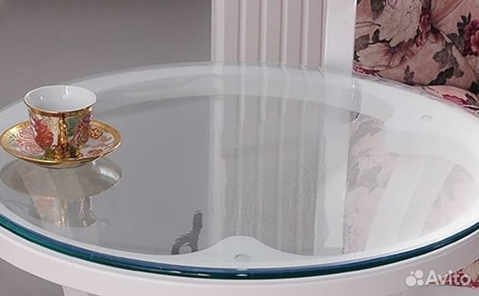 Стеклянная столешница