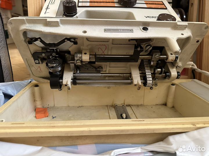 Электронная швейная машинка Veritas 8014/43