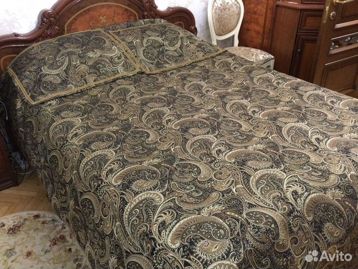 Шторы и покрывало