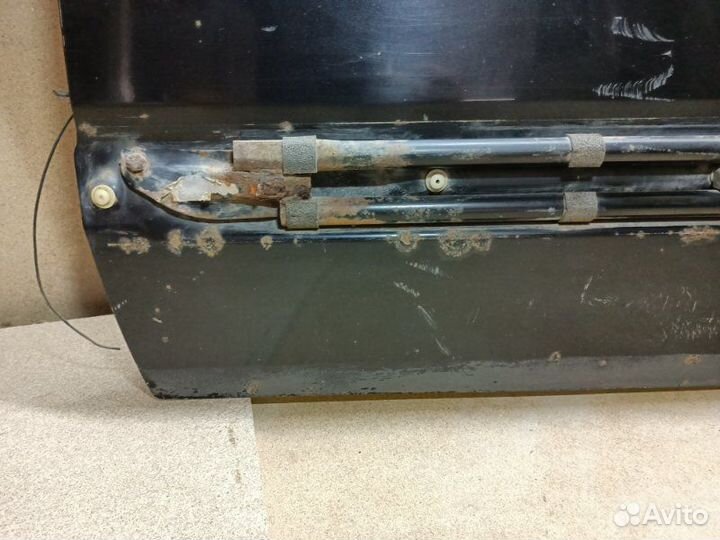 Дверь боковая передняя левая Volkswagen Passat B3