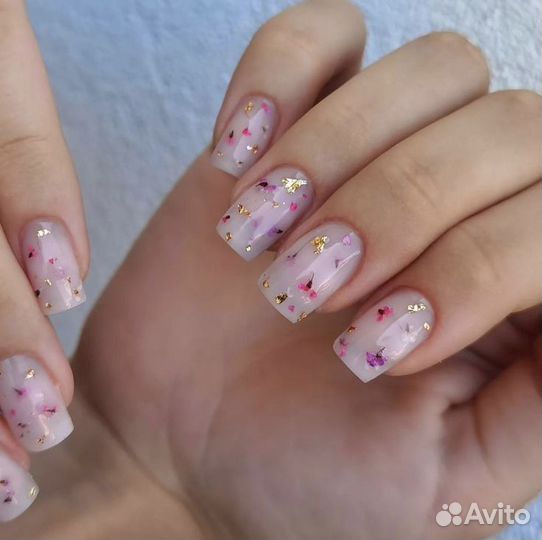 Нужна модель на маникюр