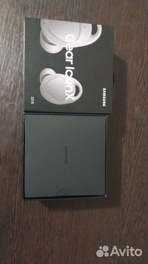 Беспроводные наушники samsung gear iconx