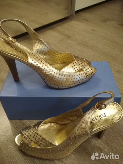 Босоножки новые
