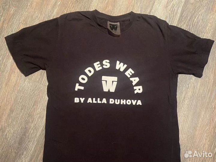 Топ и футболка Todes Wear