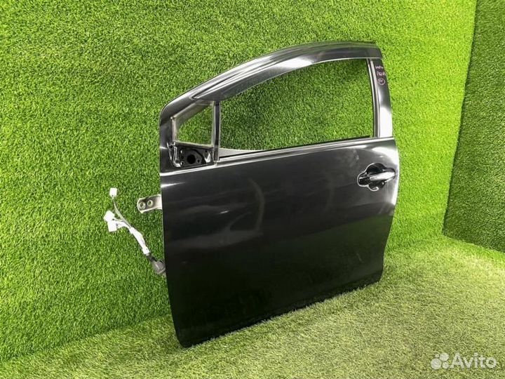 Дверь Цвет-209 передняя левая Toyota Aqua NHP10