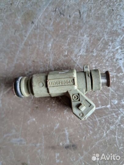 Форсунка топливная Mercedes w220