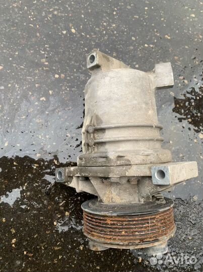 Компрессор кондиционера Nissan Tiida C11 hr16de