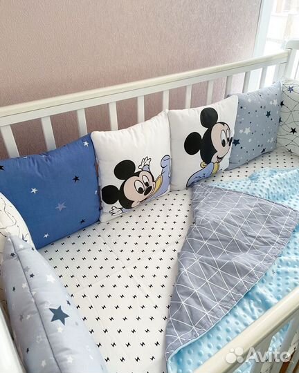 Комплект в кроватку Бортики-плед-простынь