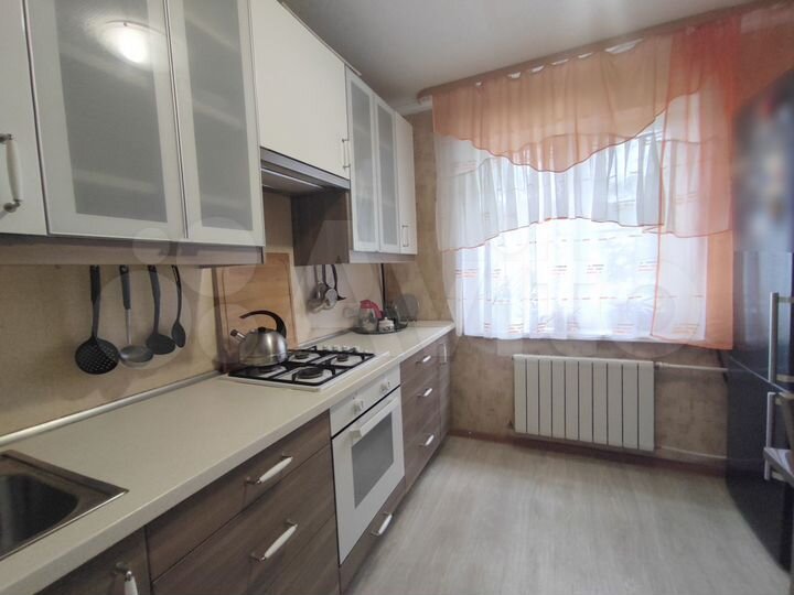 4-к. квартира, 72,7 м², 1/9 эт.