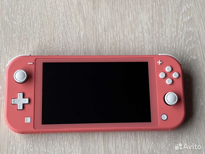 Nintendo Switch Lite Coral