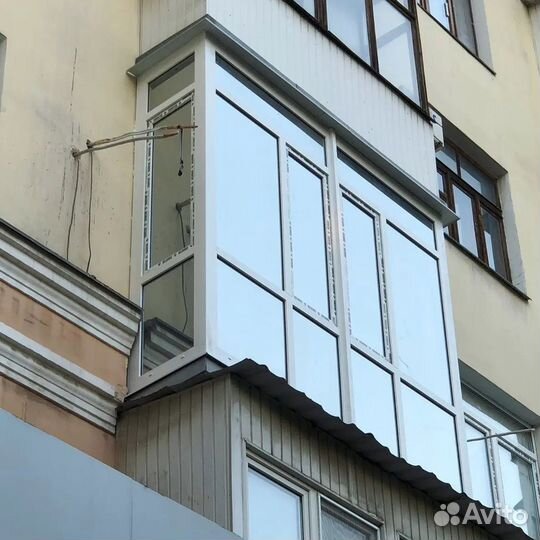 Остекление балкона и установка пластиковых окон