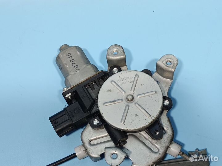 Стеклоподъёмник задний левый Mitsubishi Lancer 9