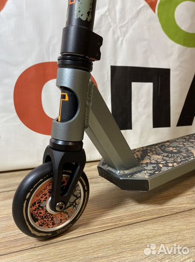 Самокат трюковый