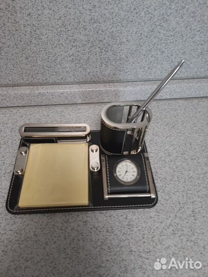 Часы, органайзер в офис